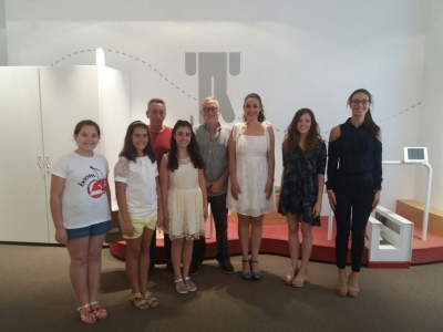 Unisa calza a las FF.MM. de Elda 2017 y sus DD.H.